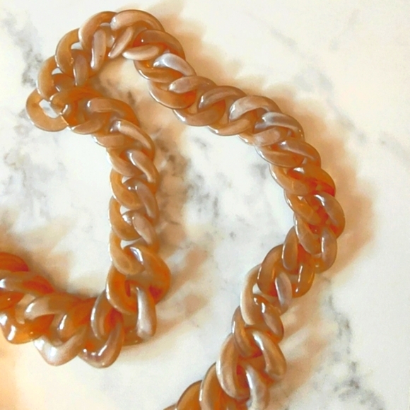 Chunky Tortoise Link 24" Resin Necklace - Picture 3 of 7